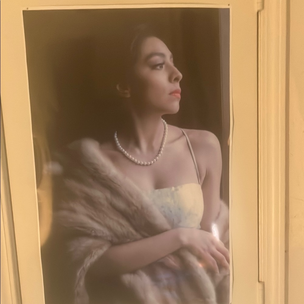 Elegant Faux Fur Shawl with Pearl Necklace